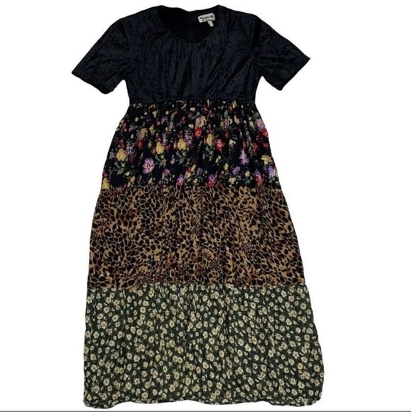 Women's Floral Print Dress by Kum Song(Size Medium) - Picture 2 of 6